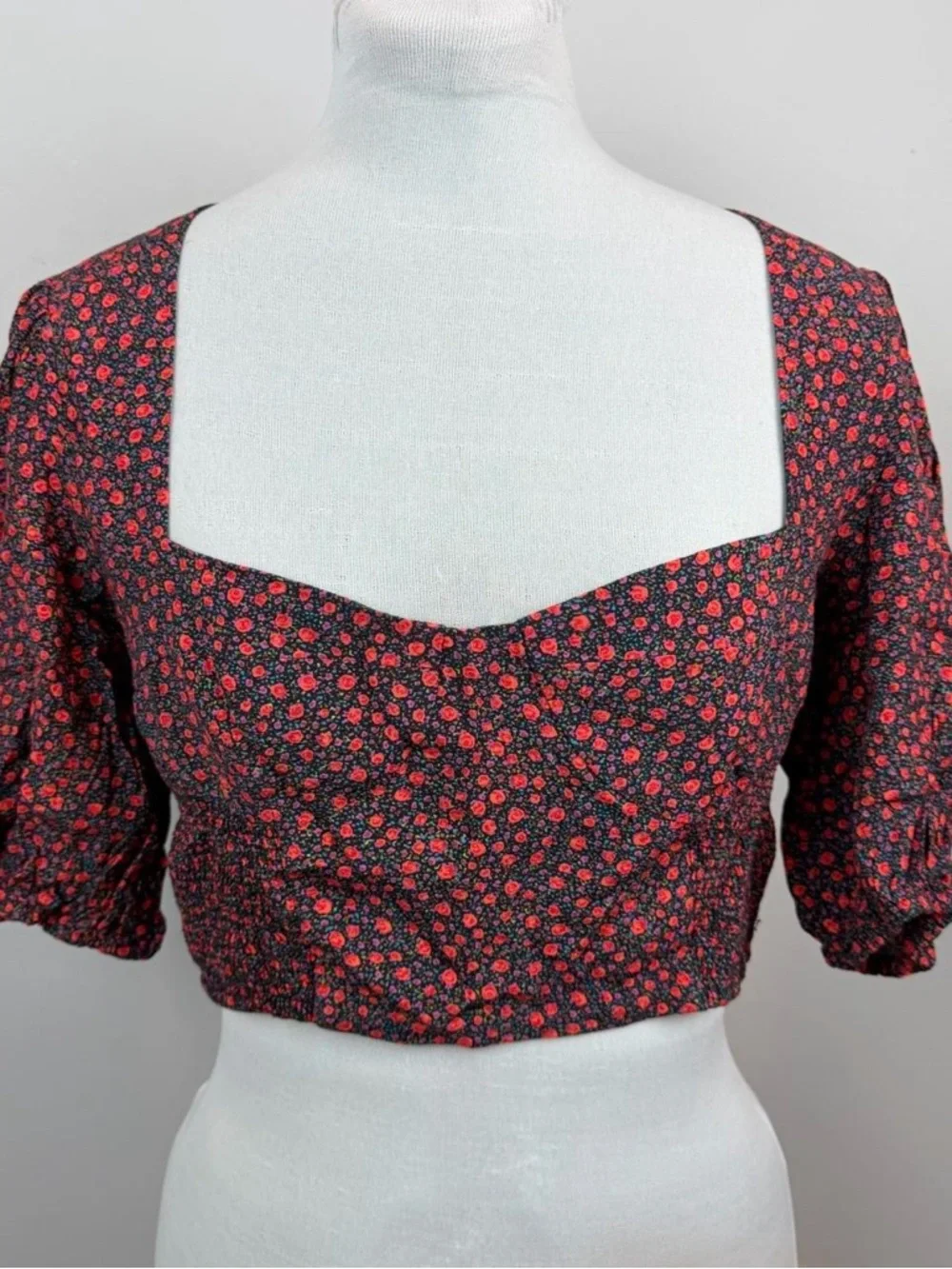 Zara Crop Floral Printed Sweetheart Neckline Top - Picture 4 of 8